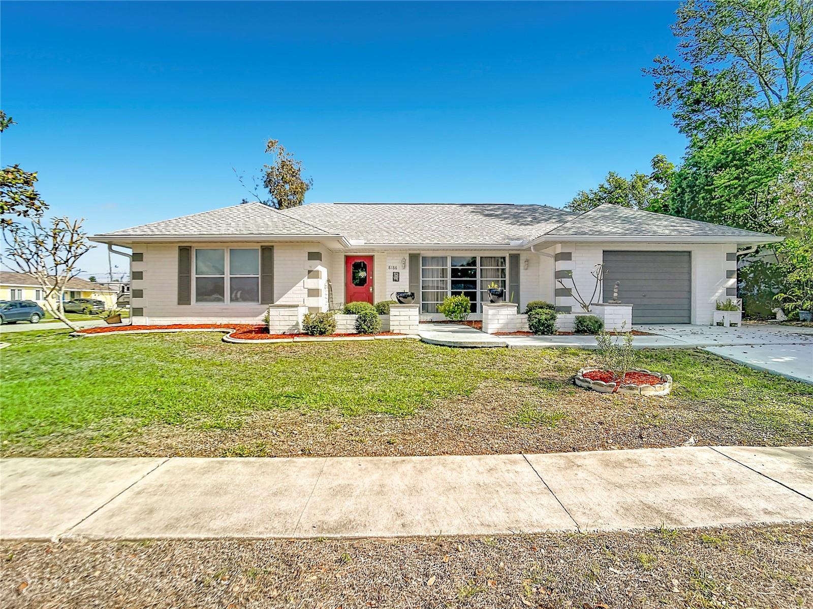 Single Family Residence in NORTH PORT, FL - Daniel Dourado