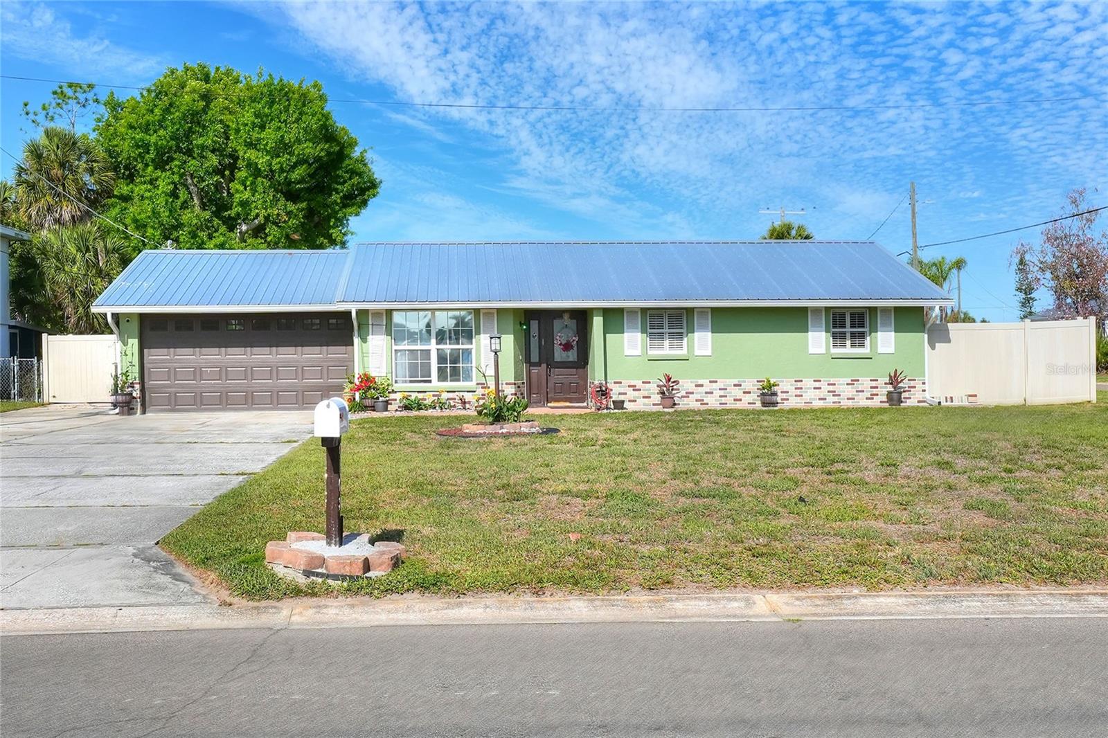 Single Family Residence em APOLLO BEACH, FL - Daniel Dourado