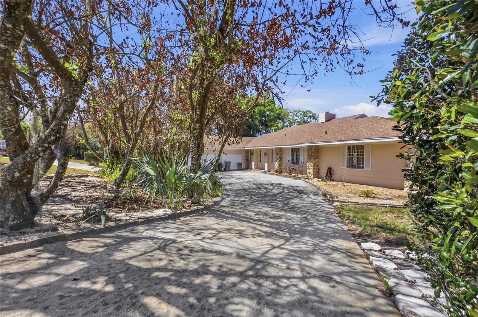 Single Family Residence in APOPKA, FL - Daniel Dourado