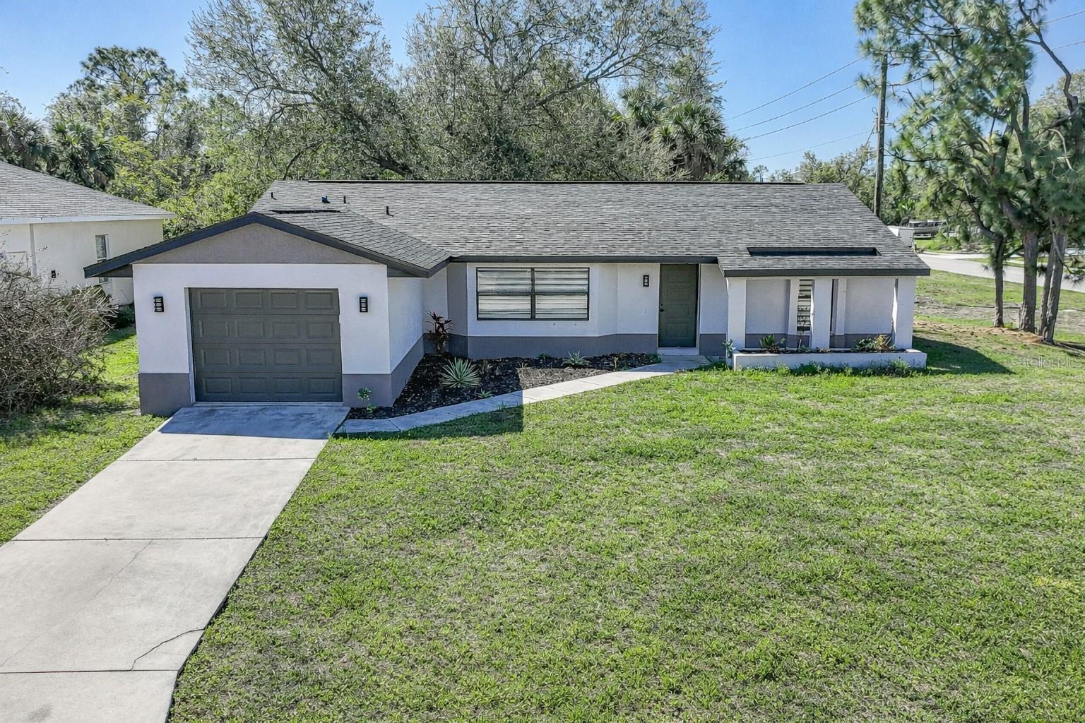 Single Family Residence in NORTH PORT, FL - Daniel Dourado