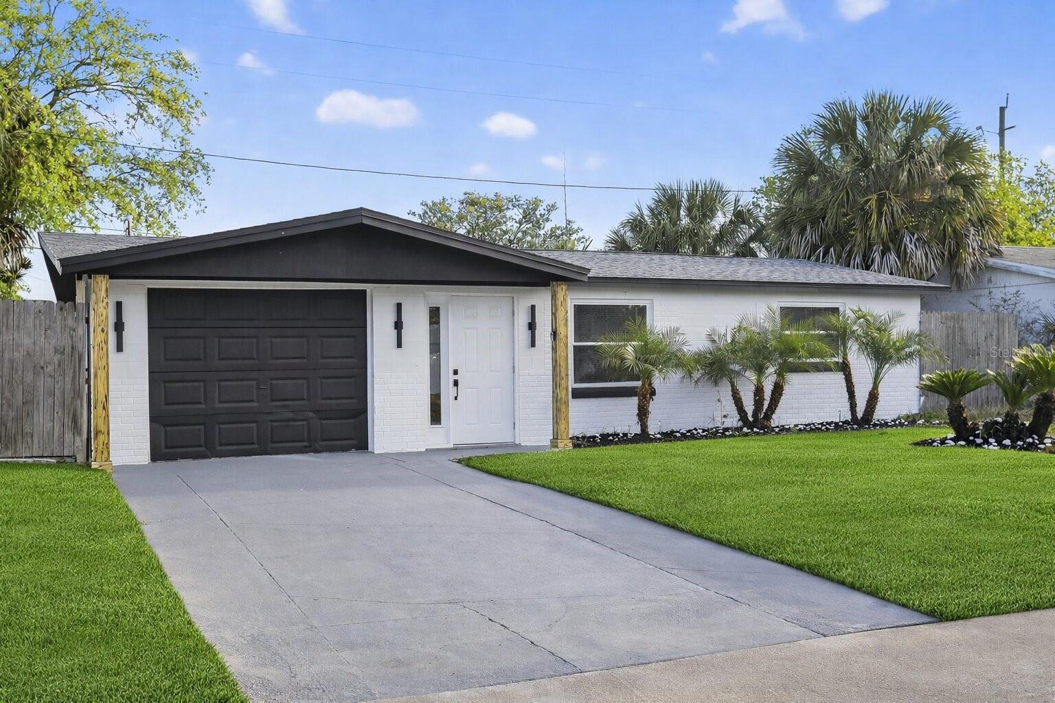 Single Family Residence in NEW PORT RICHEY, FL - Daniel Dourado