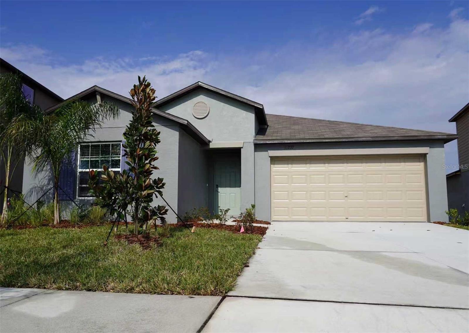 Single Family Residence in SAN ANTONIO, FL - Daniel Dourado