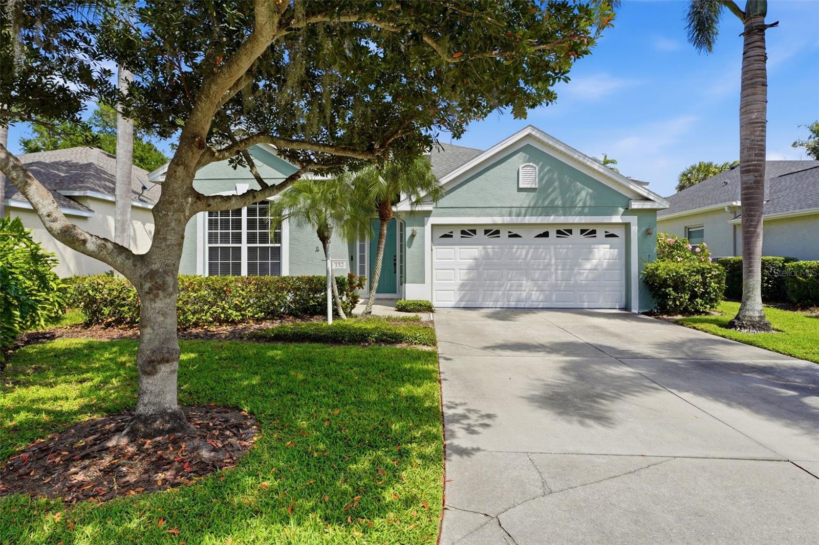 Single Family Residence in SARASOTA, FL - Daniel Dourado
