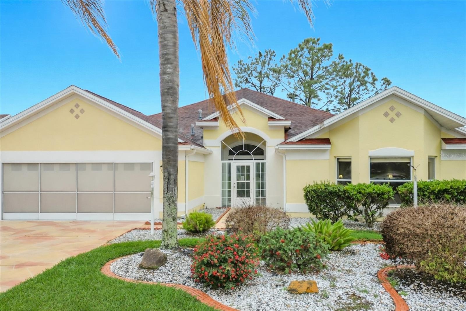 Single Family Residence in THE VILLAGES, FL - Daniel Dourado
