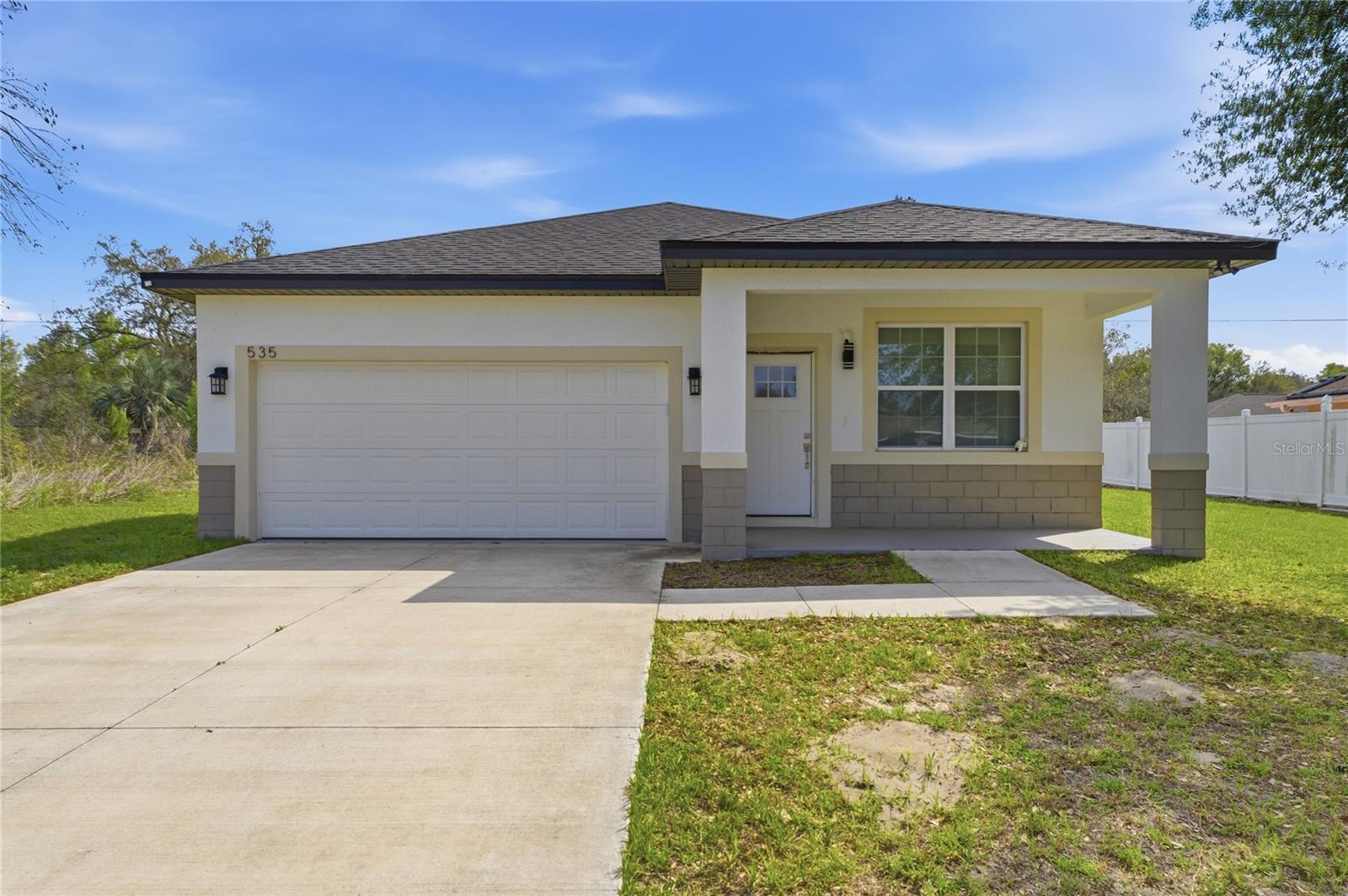 Single Family Residence in OCALA, FL - Daniel Dourado