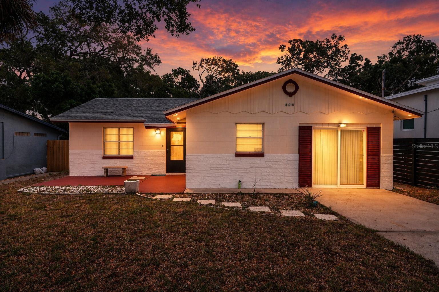 Single Family Residence in NEW SMYRNA BEACH, FL - Daniel Dourado