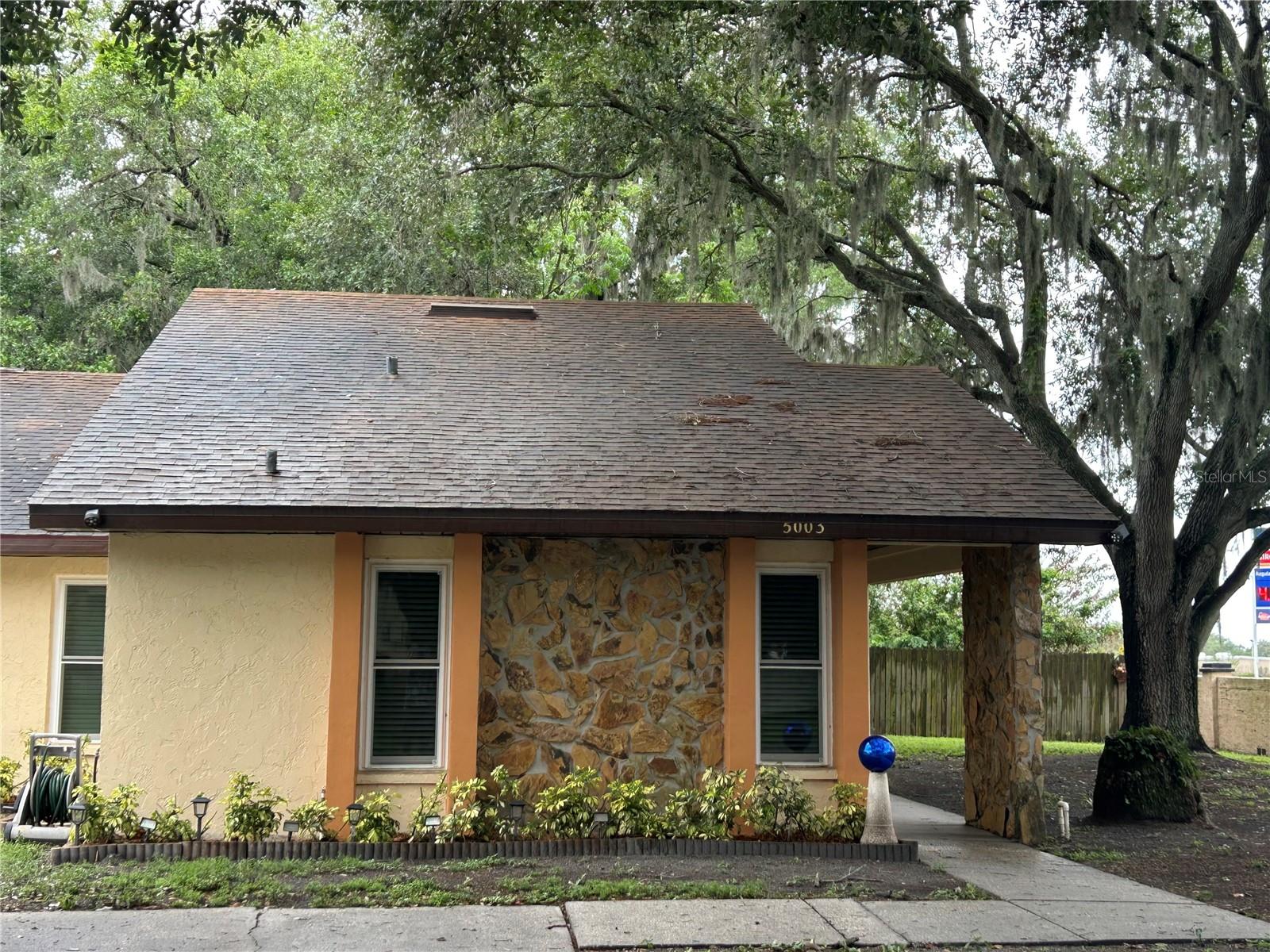 Townhouse in LAKELAND, FL - Daniel Dourado