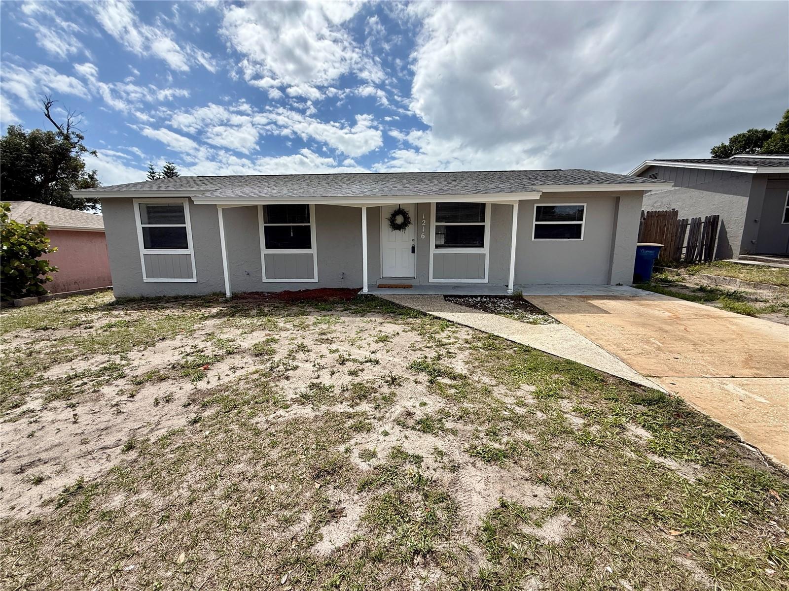 Single Family Residence in CLEARWATER, FL - Daniel Dourado