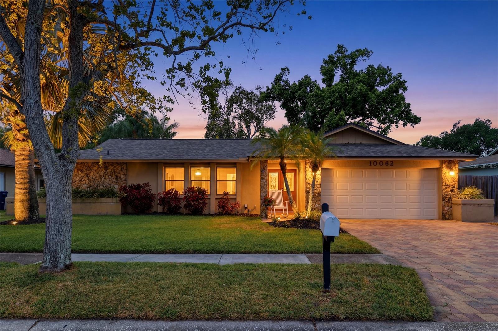 Single Family Residence em SEMINOLE, FL - Daniel Dourado