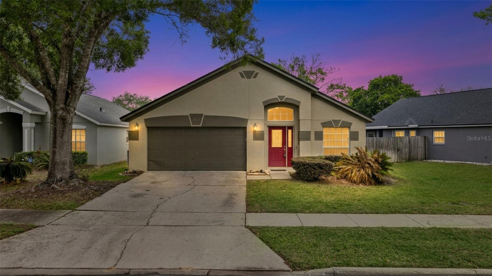 Single Family Residence in APOPKA, FL - Daniel Dourado