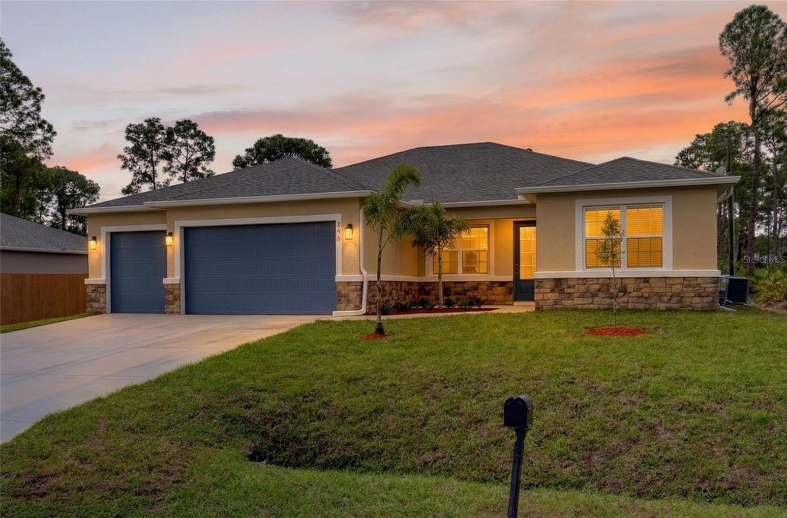Single Family Residence em PALM BAY, FL - Daniel Dourado