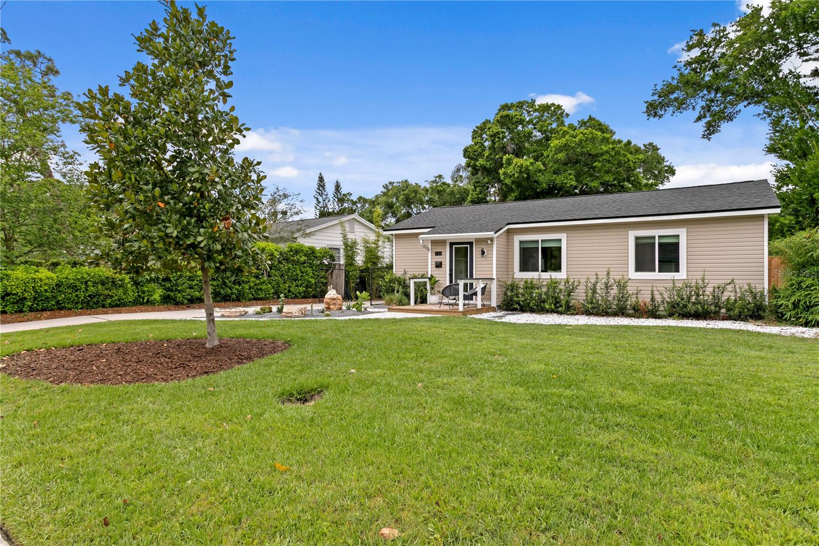 Single Family Residence em ST PETERSBURG, FL - Daniel Dourado