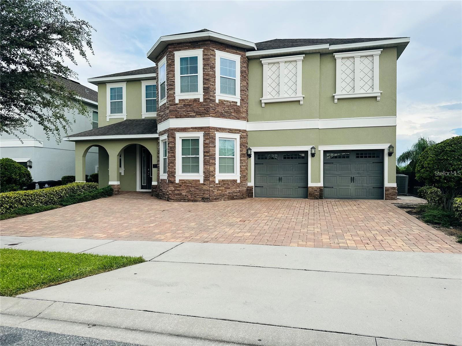 Single Family Residence in KISSIMMEE, FL - Daniel Dourado