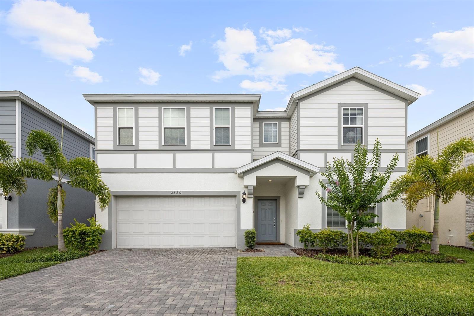 Single Family Residence in DAVENPORT, FL - Daniel Dourado