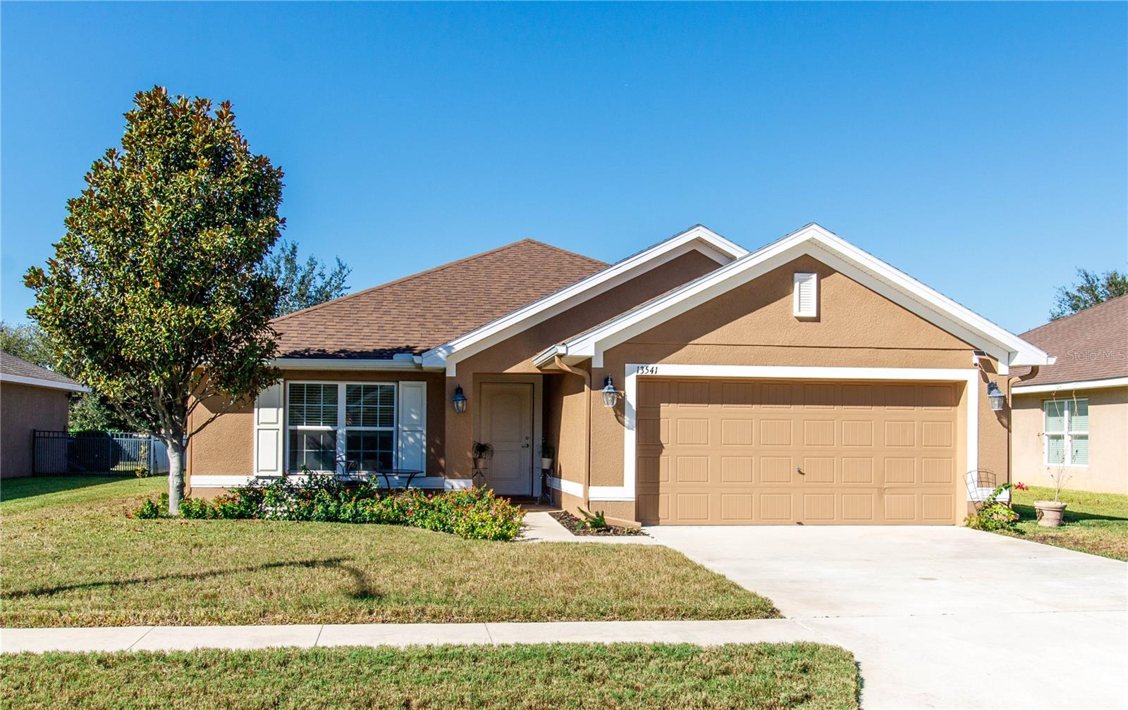 Single Family Residence in HUDSON, FL - Daniel Dourado