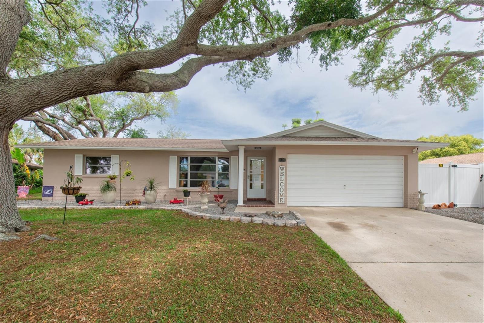 Single Family Residence em LARGO, FL - Daniel Dourado