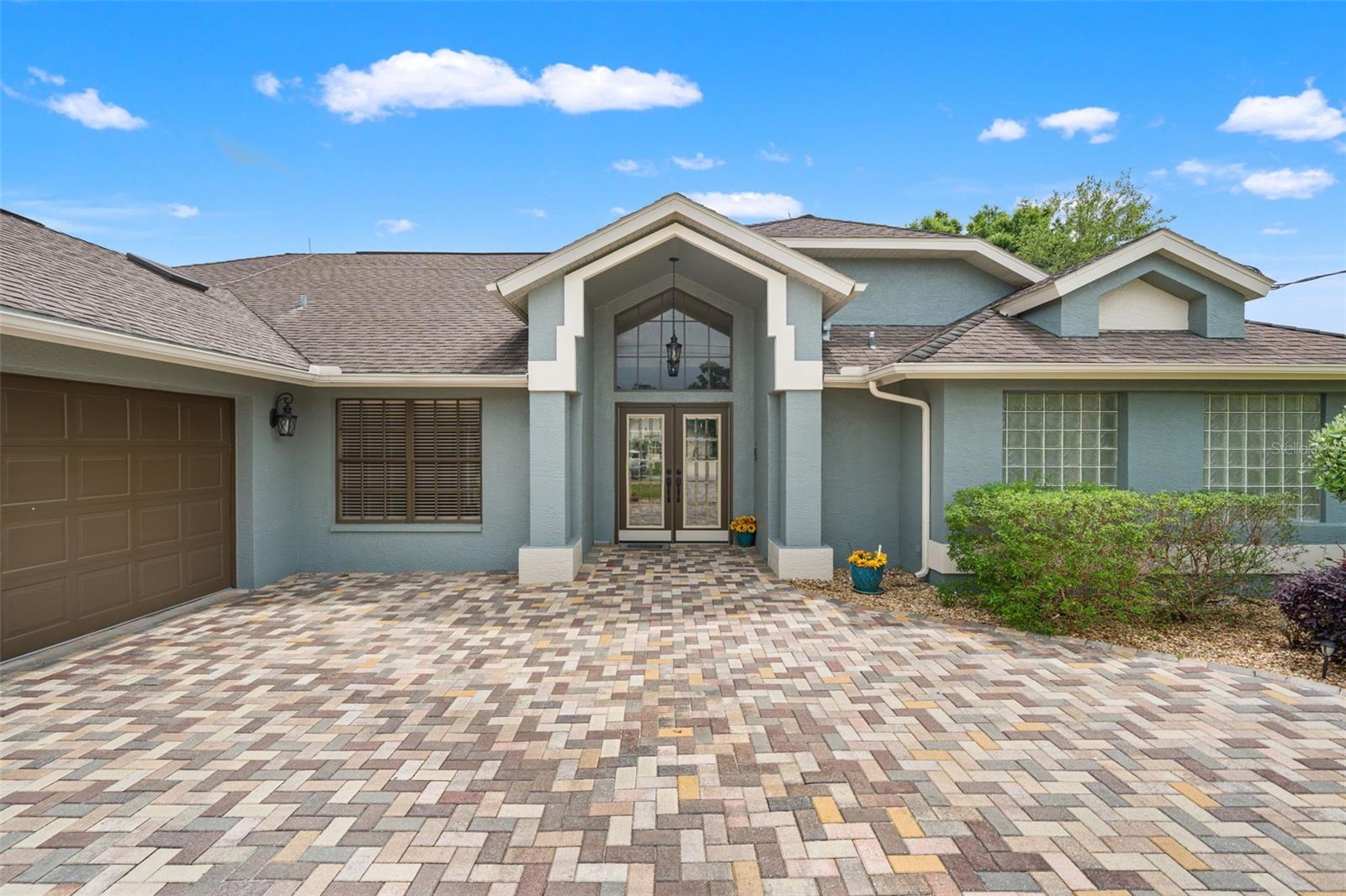 Single Family Residence em SPRING HILL, FL - Daniel Dourado