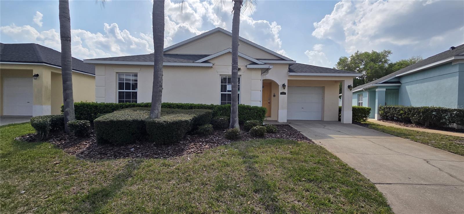 Single Family Residence in DAVENPORT, FL - Daniel Dourado