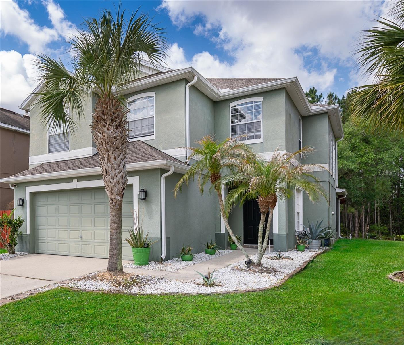 Single Family Residence in ORLANDO, FL - Daniel Dourado