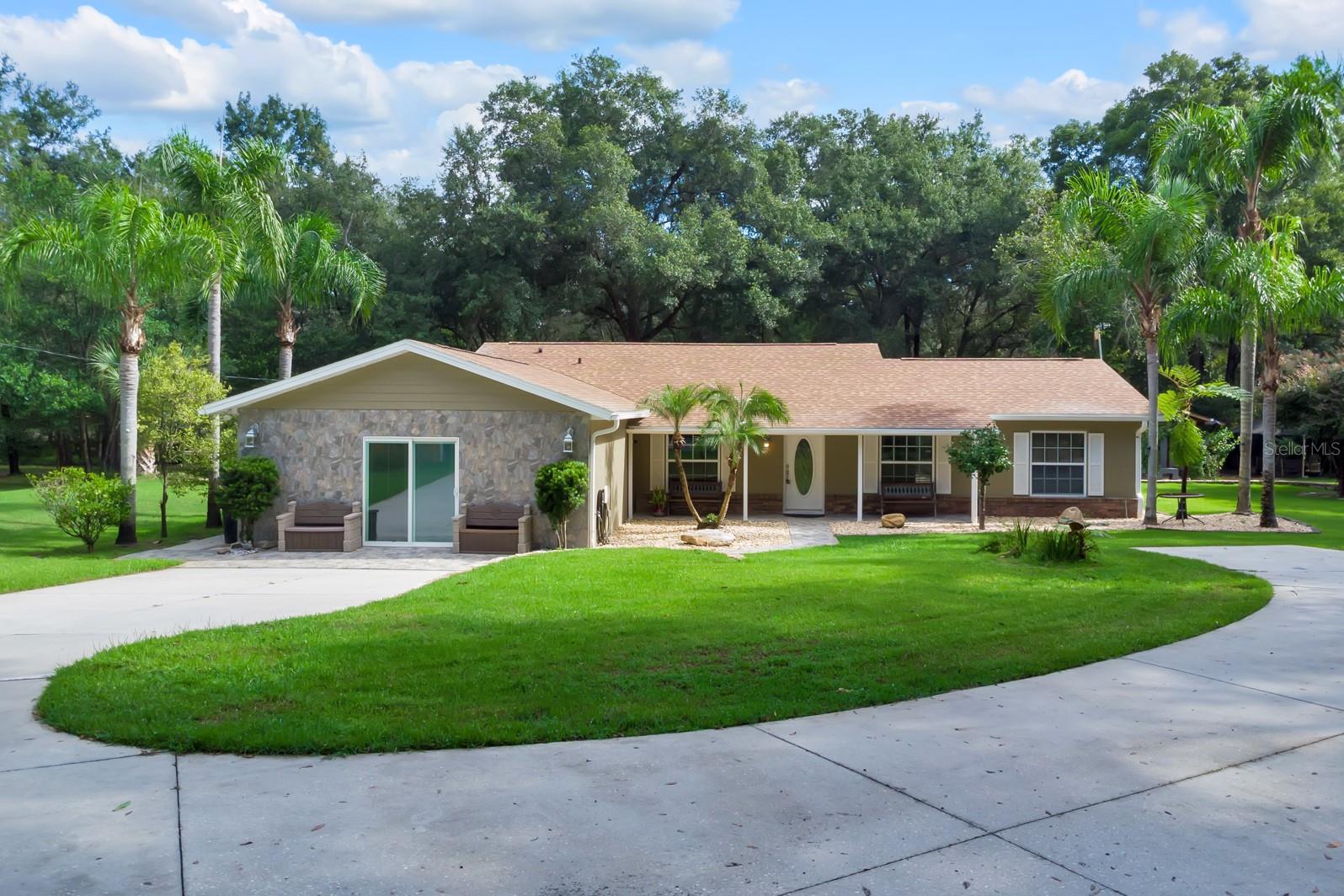 Single Family Residence in APOPKA, FL - Daniel Dourado