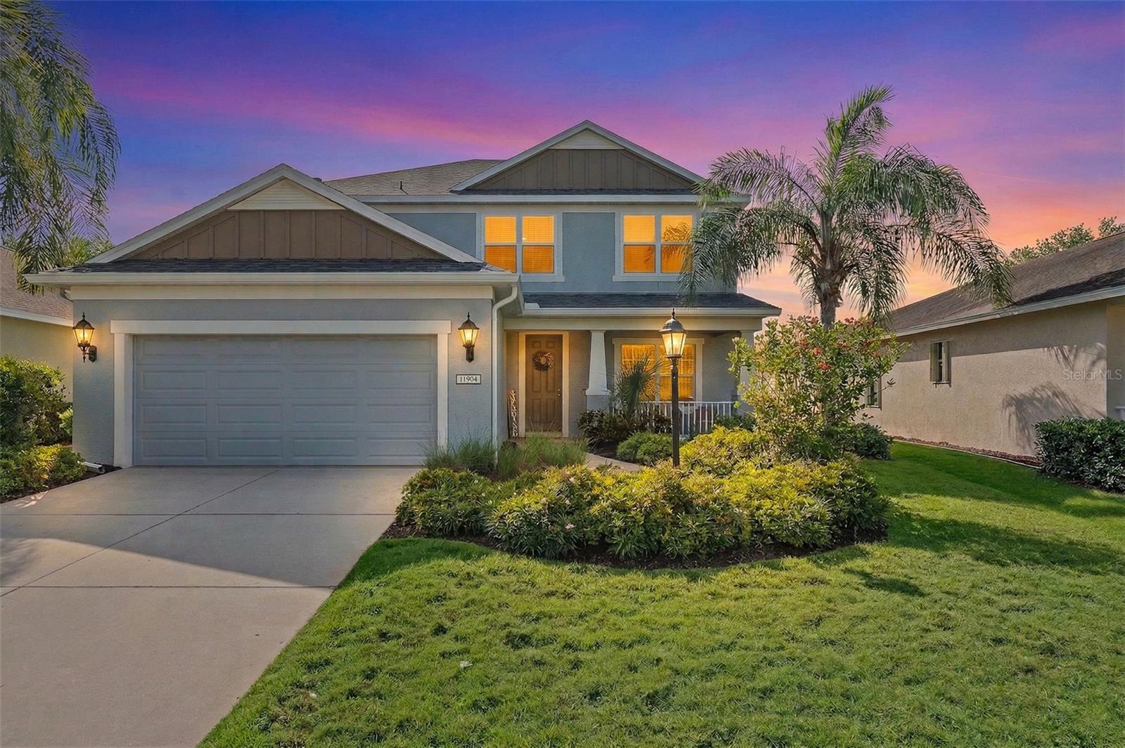 Single Family Residence in BRADENTON, FL - Daniel Dourado