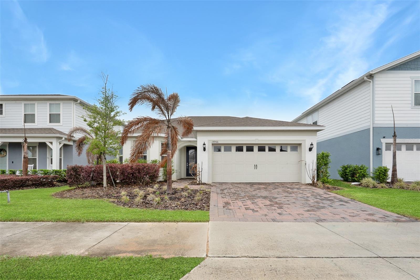 Single Family Residence in MONTVERDE, FL - Daniel Dourado