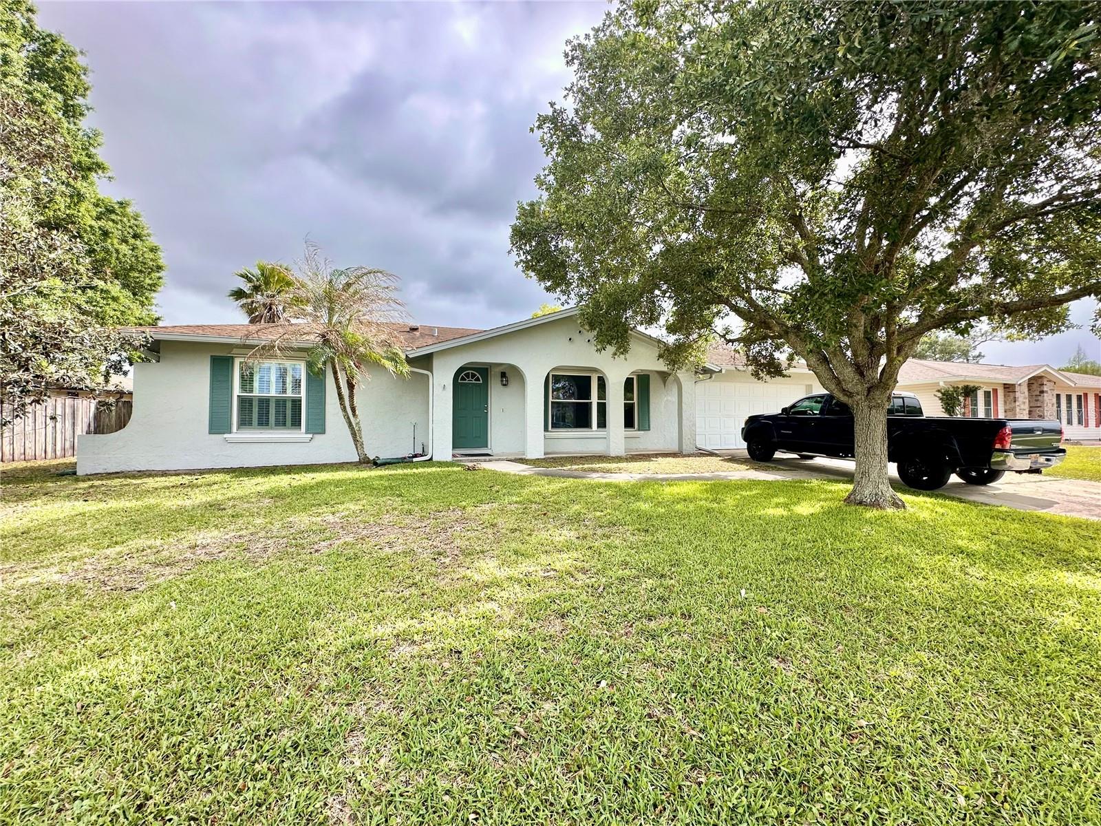 Single Family Residence in ORLANDO, FL - Daniel Dourado