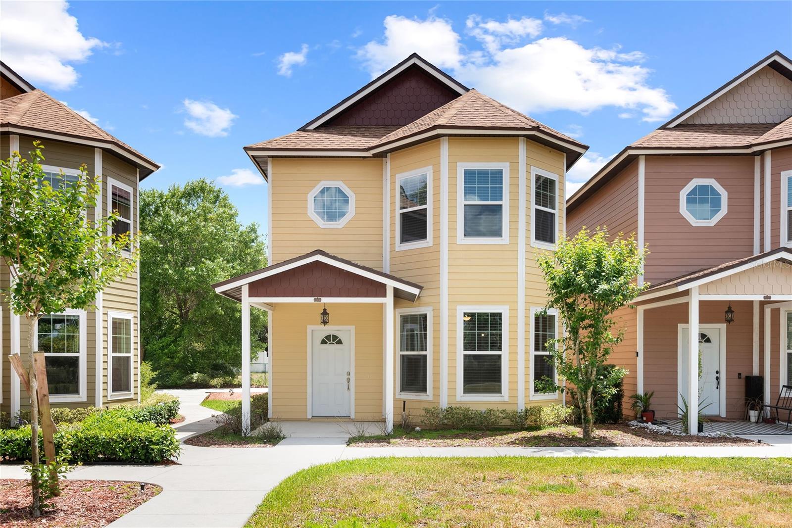 Single Family Residence in CASSELBERRY, FL - Daniel Dourado