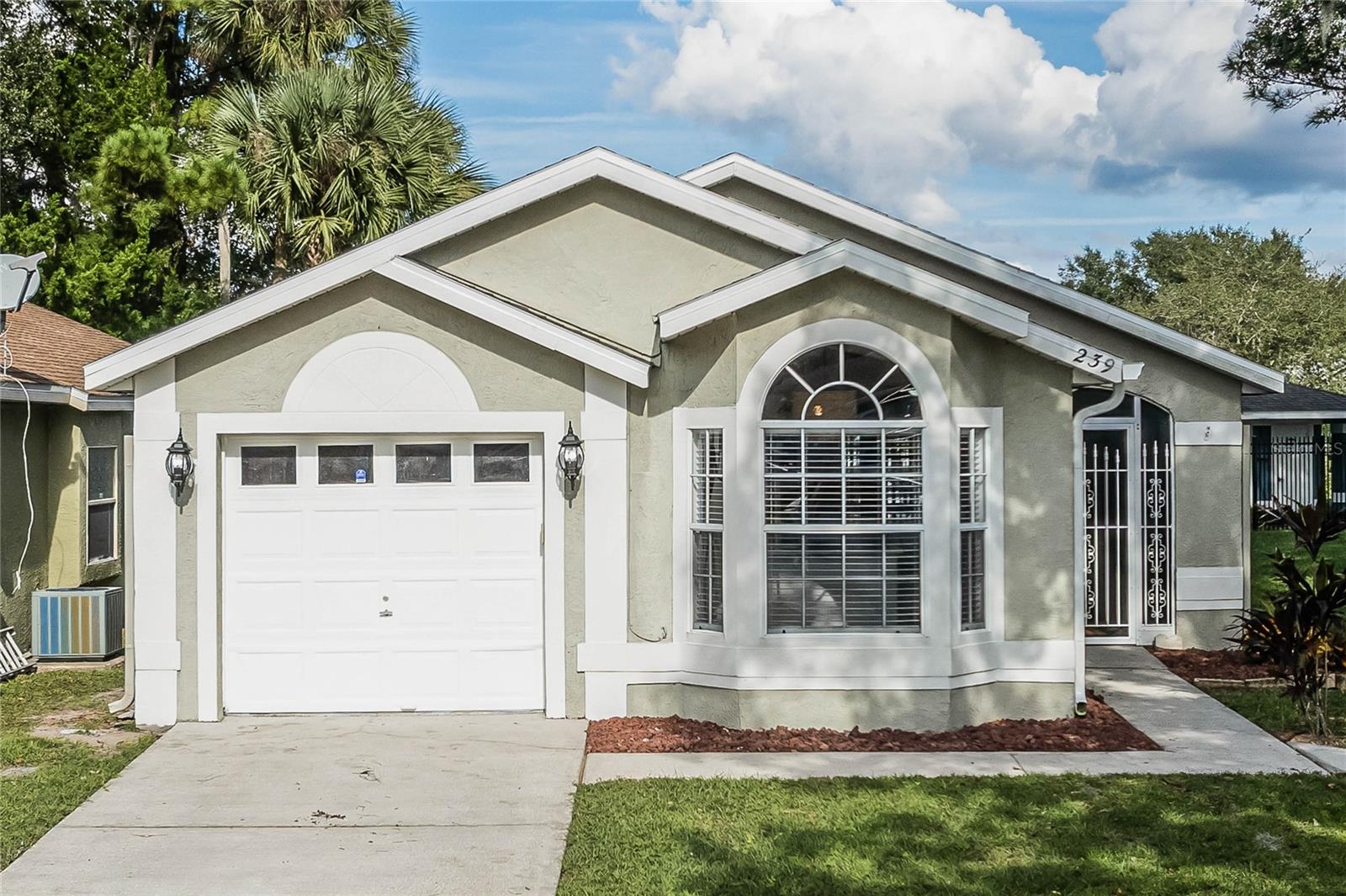 Single Family Residence em WINTER SPRINGS, FL - Daniel Dourado