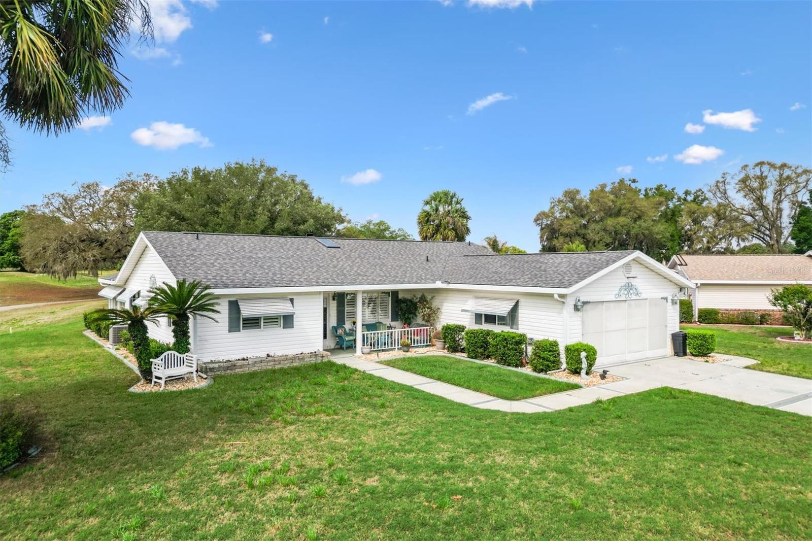 Single Family Residence in SUMMERFIELD, FL - Daniel Dourado