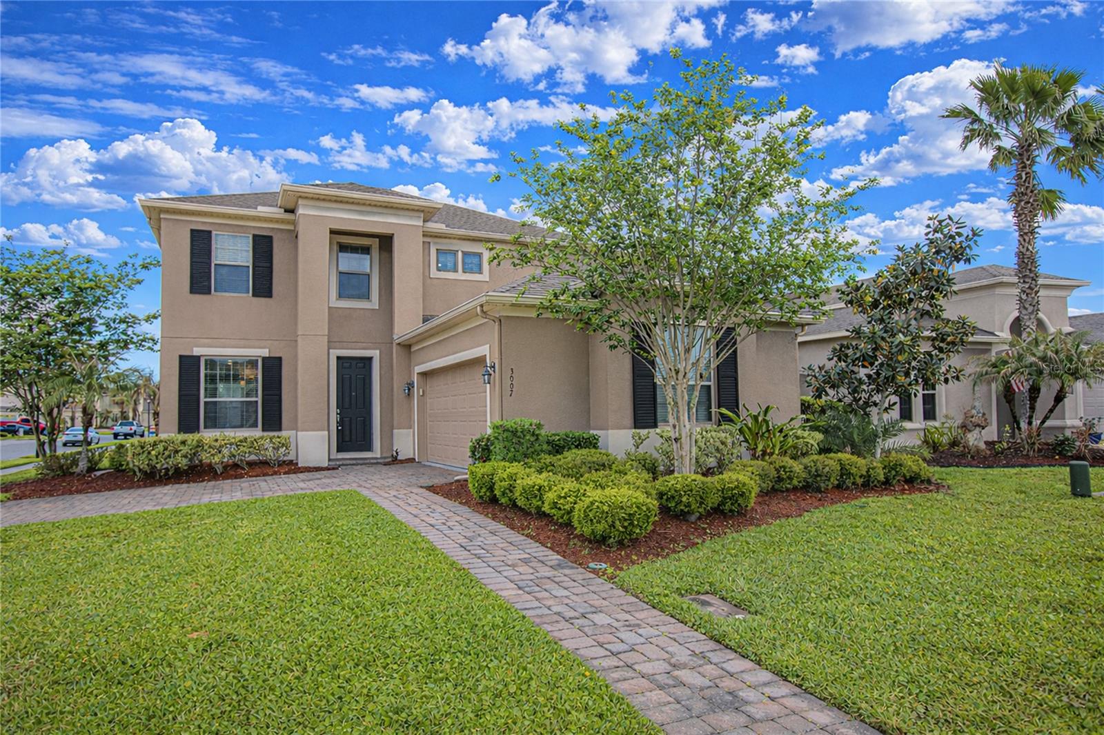 Single Family Residence in ORLANDO, FL - Daniel Dourado