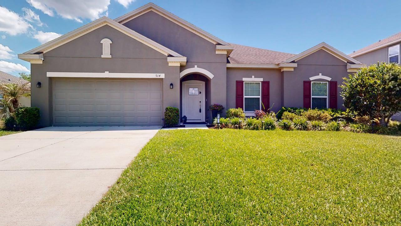 Single Family Residence in APOPKA, FL - Daniel Dourado