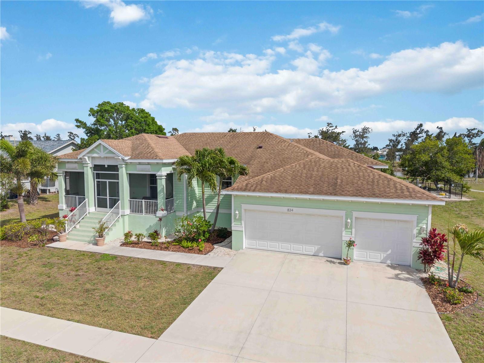 Single Family Residence em APOLLO BEACH, FL - Daniel Dourado
