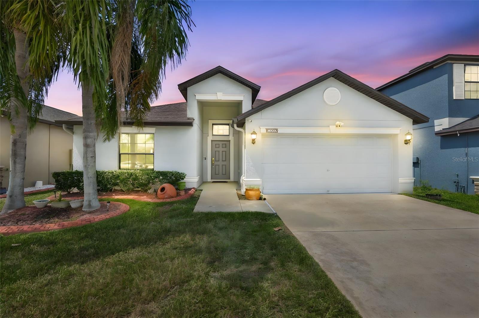 Single Family Residence in RIVERVIEW, FL - Daniel Dourado