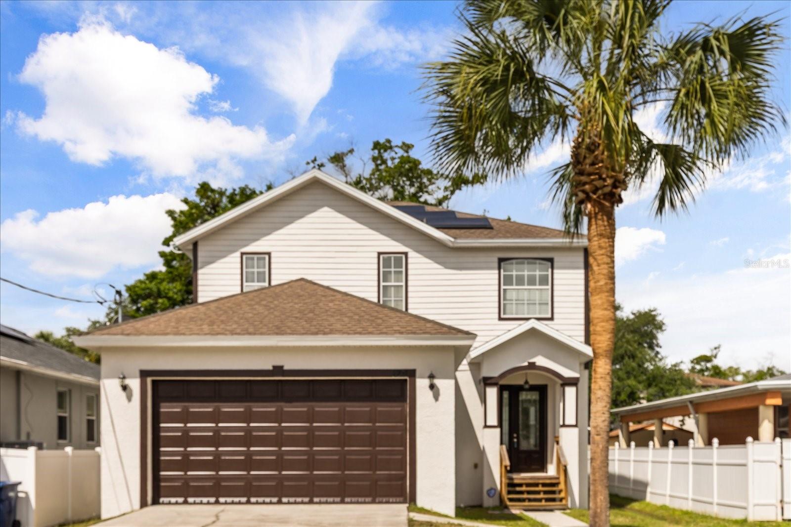 Single Family Residence in TAMPA, FL - Daniel Dourado