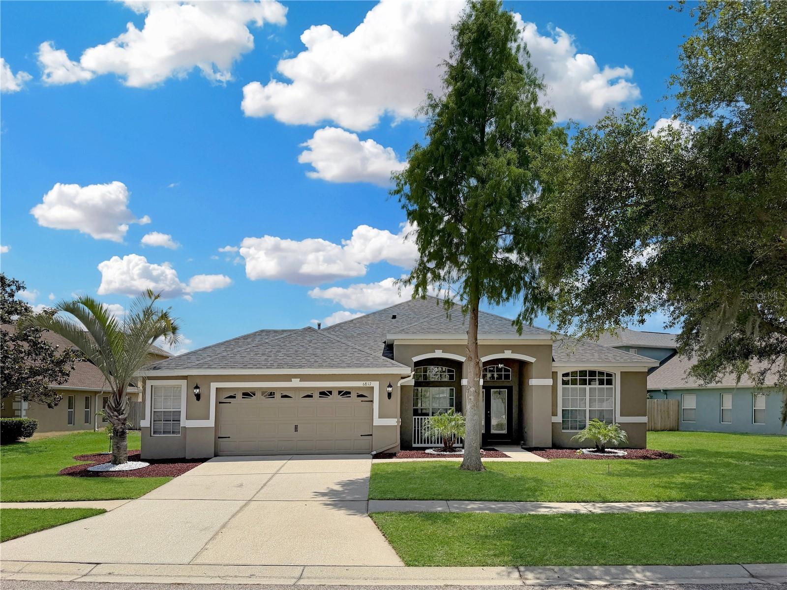 Single Family Residence em APOLLO BEACH, FL - Daniel Dourado