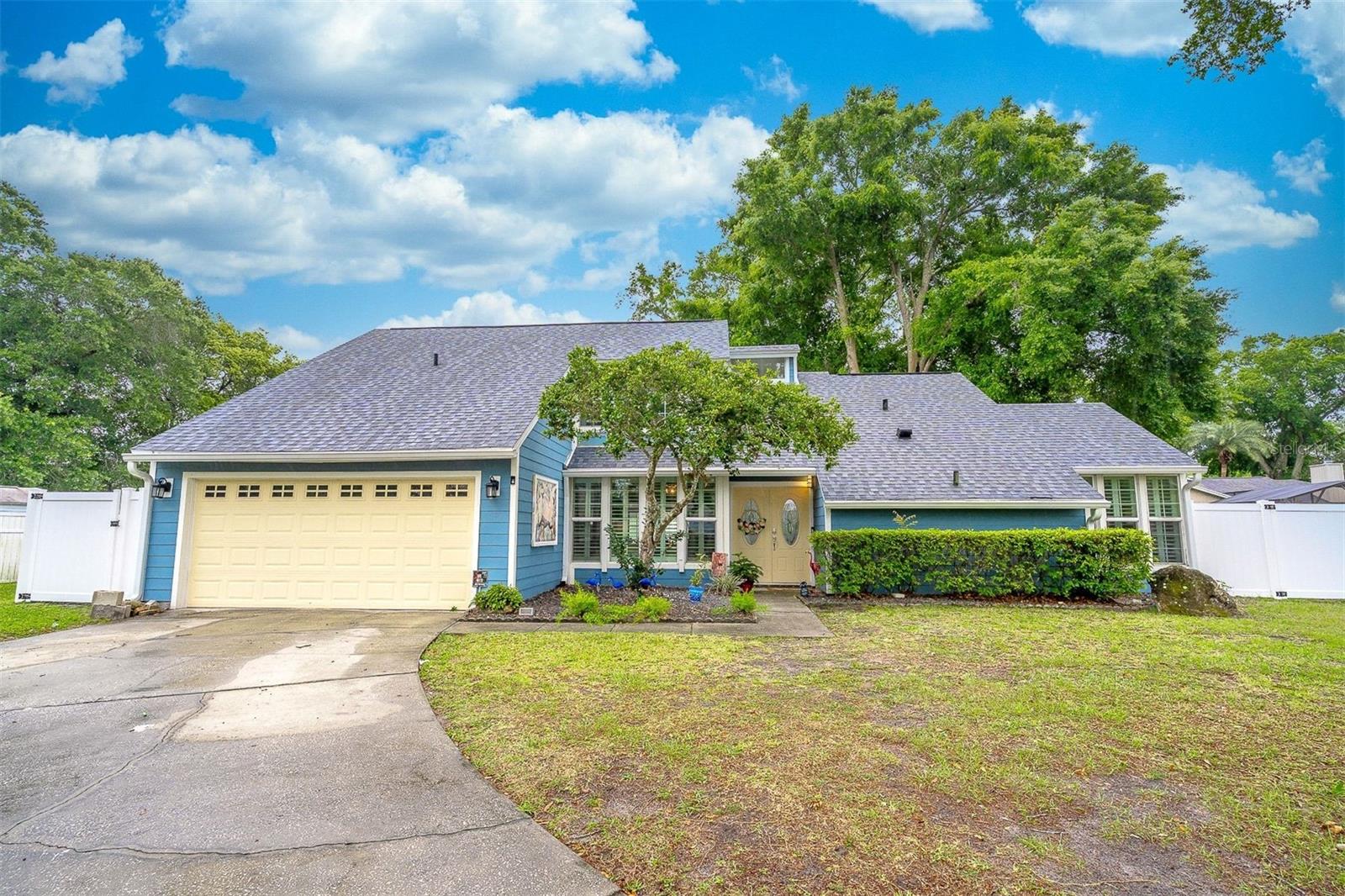 Single Family Residence in LONGWOOD, FL - Daniel Dourado