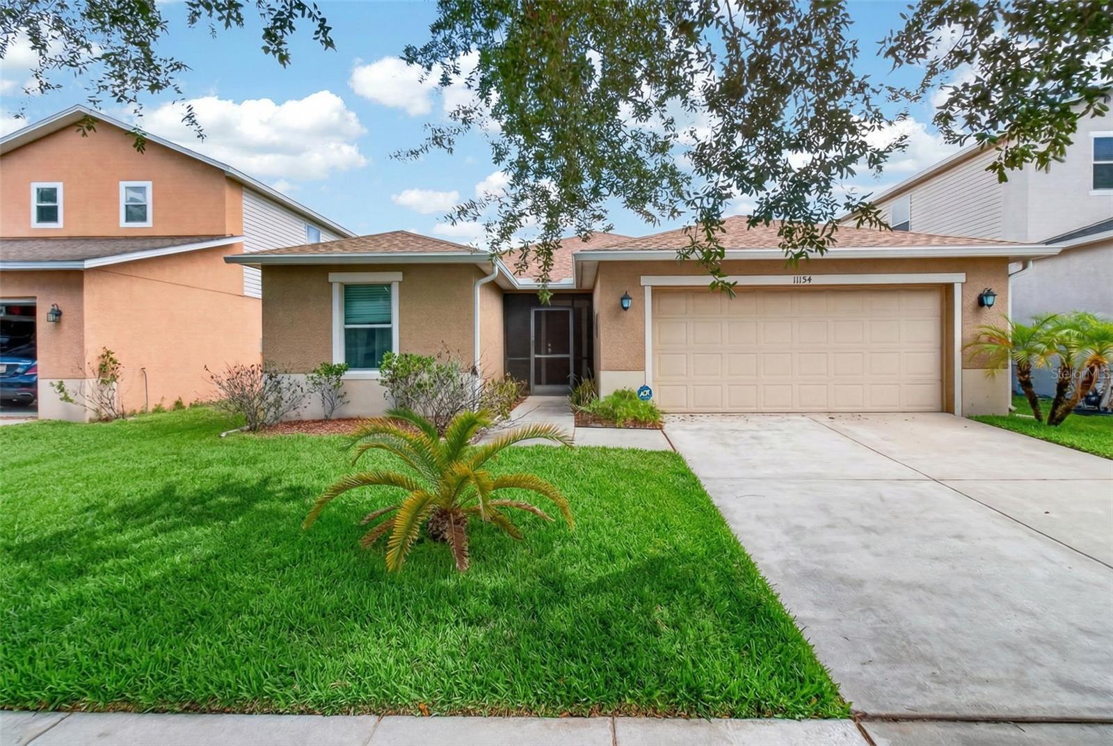Single Family Residence in RIVERVIEW, FL - Daniel Dourado