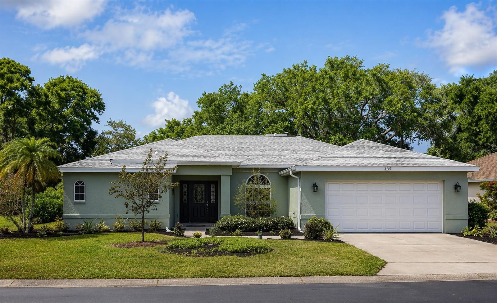 Single Family Residence in SARASOTA, FL - Daniel Dourado