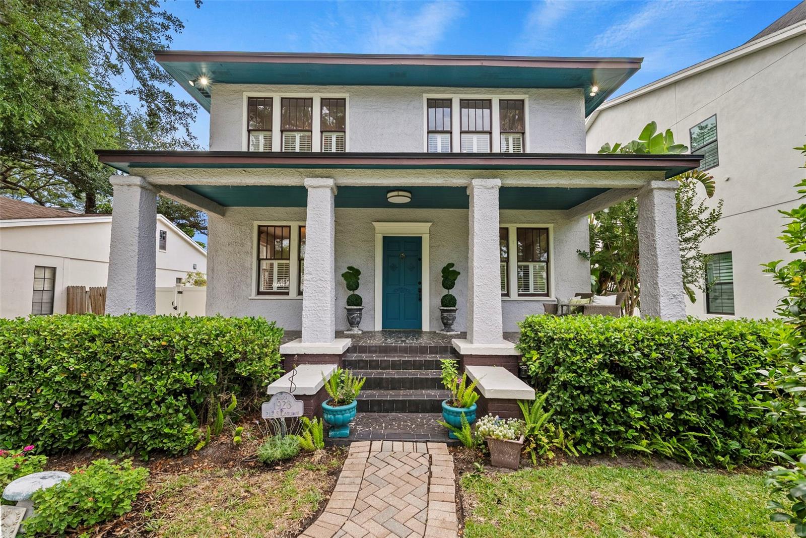 Single Family Residence in TAMPA, FL - Daniel Dourado