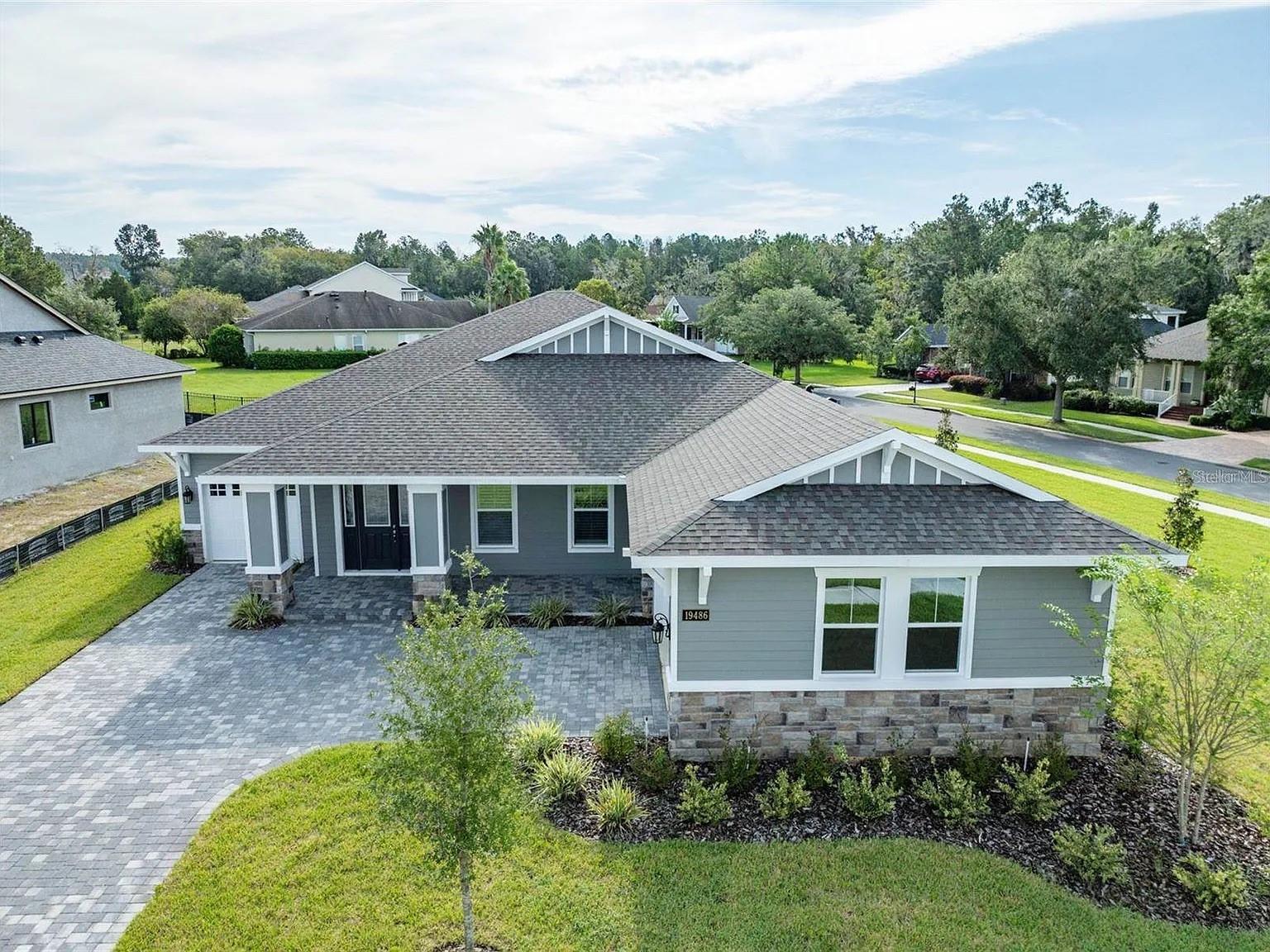 Single Family Residence in BROOKSVILLE, FL - Daniel Dourado