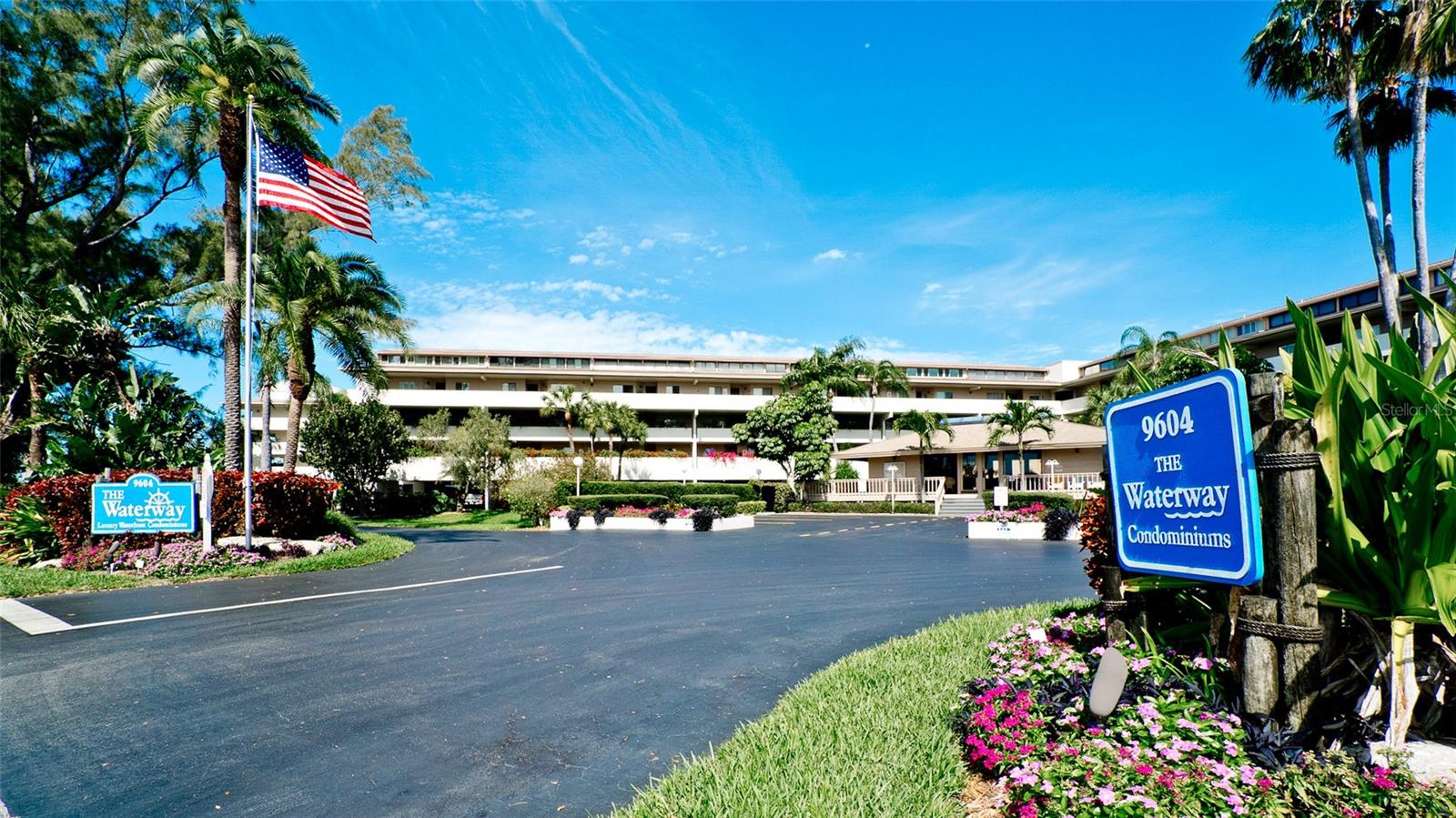 Condominium in BRADENTON, FL - Daniel Dourado