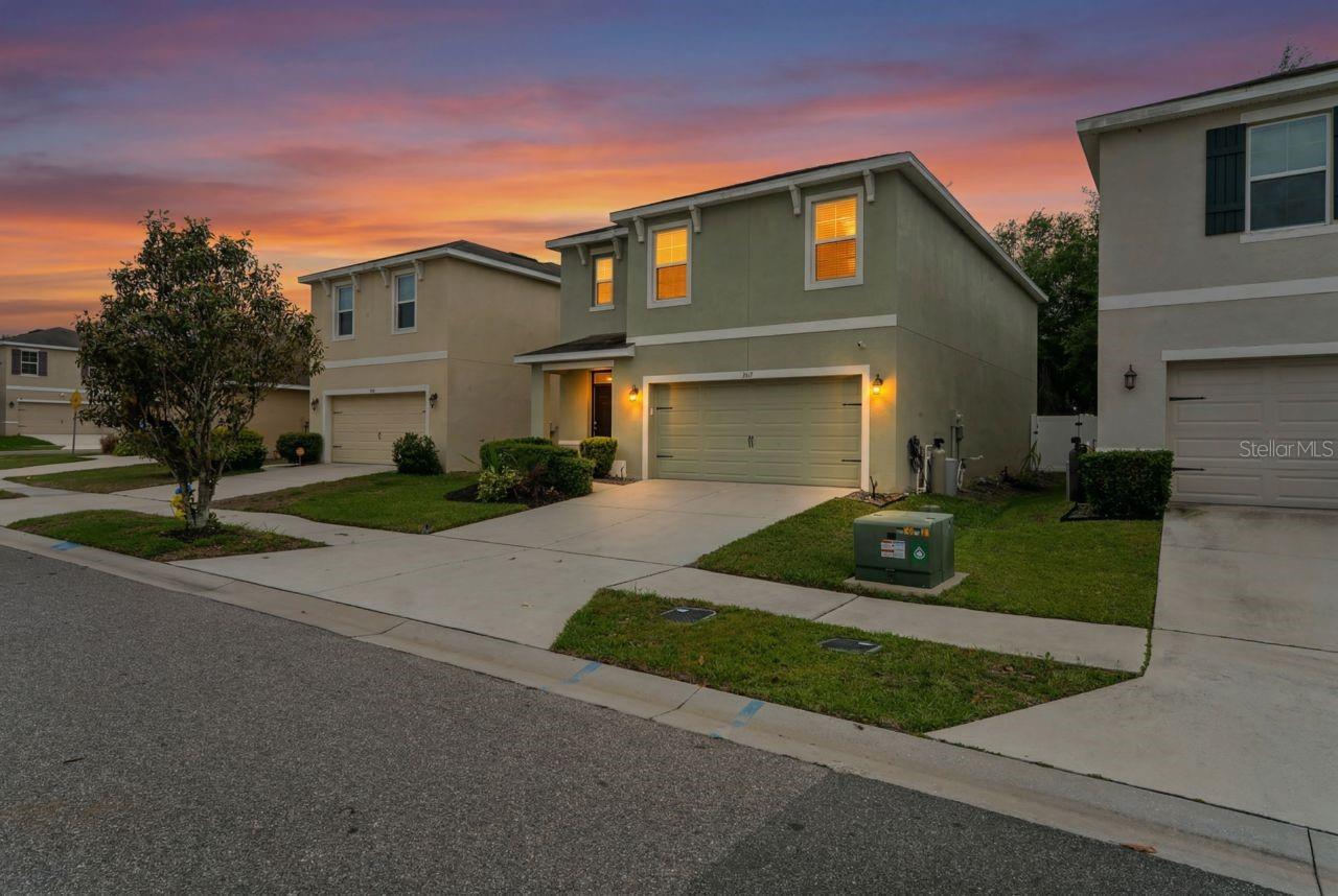 Single Family Residence em VALRICO, FL - Daniel Dourado