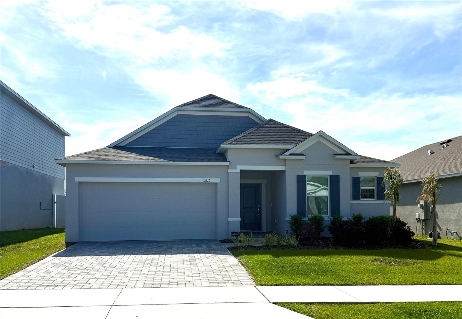 Single Family Residence in MASCOTTE, FL - Daniel Dourado