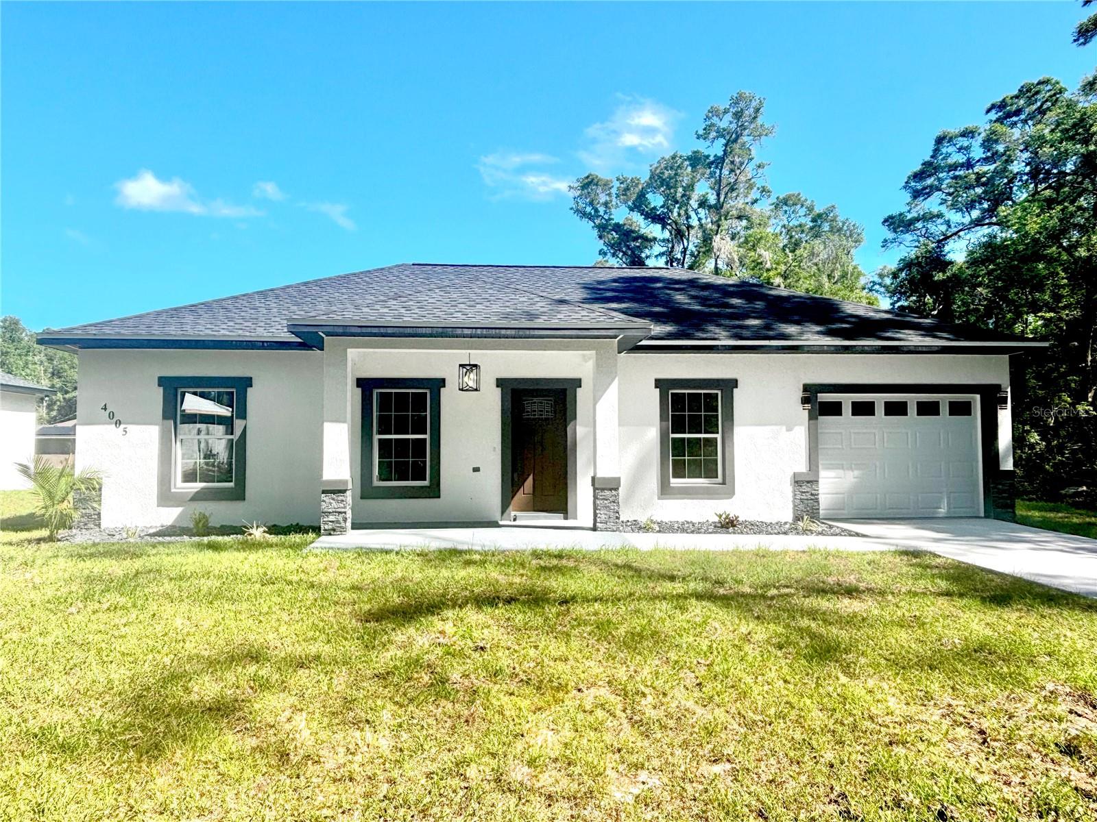 Single Family Residence em SUMMERFIELD, FL - Daniel Dourado