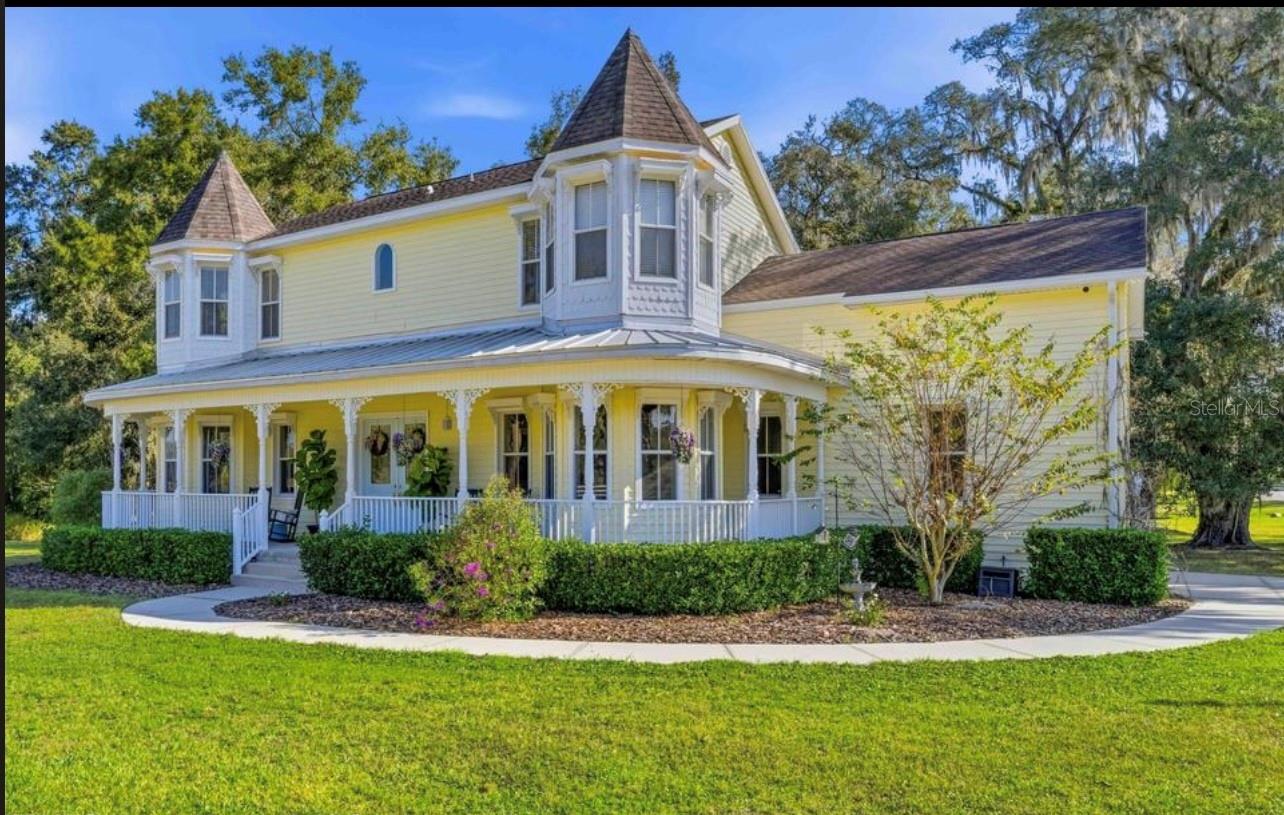 Single Family Residence in BROOKSVILLE, FL - Daniel Dourado