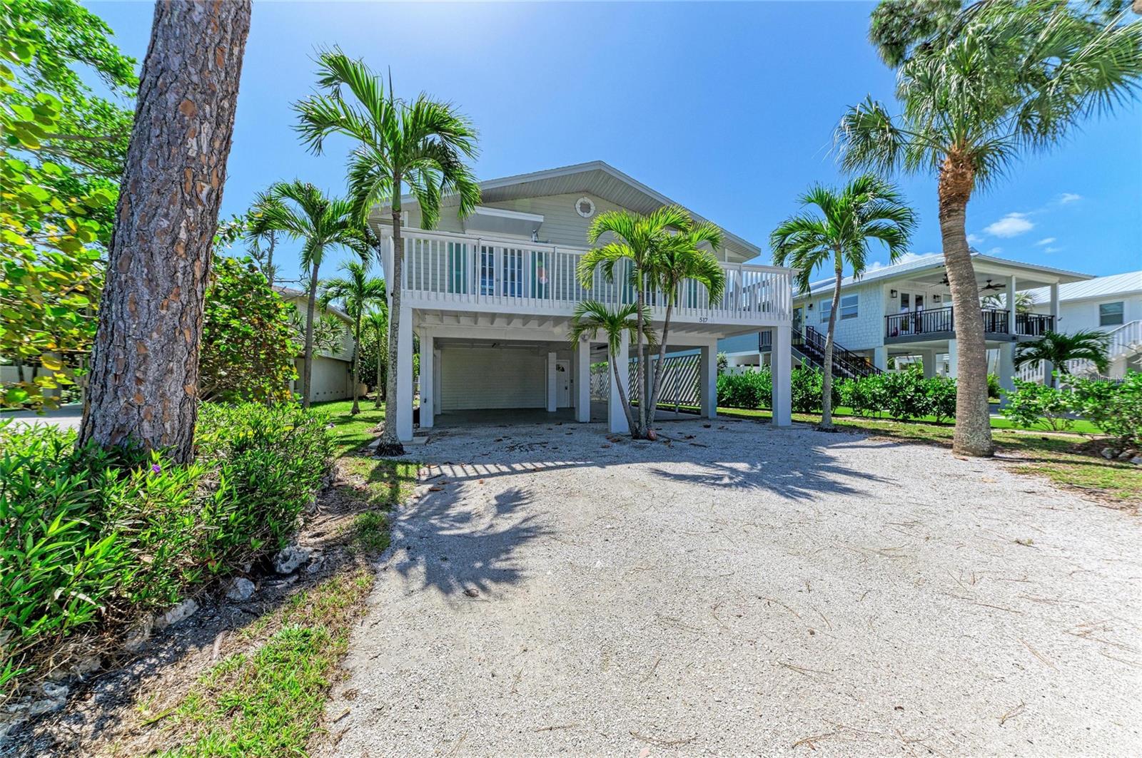 Single Family Residence in ANNA MARIA, FL - Daniel Dourado