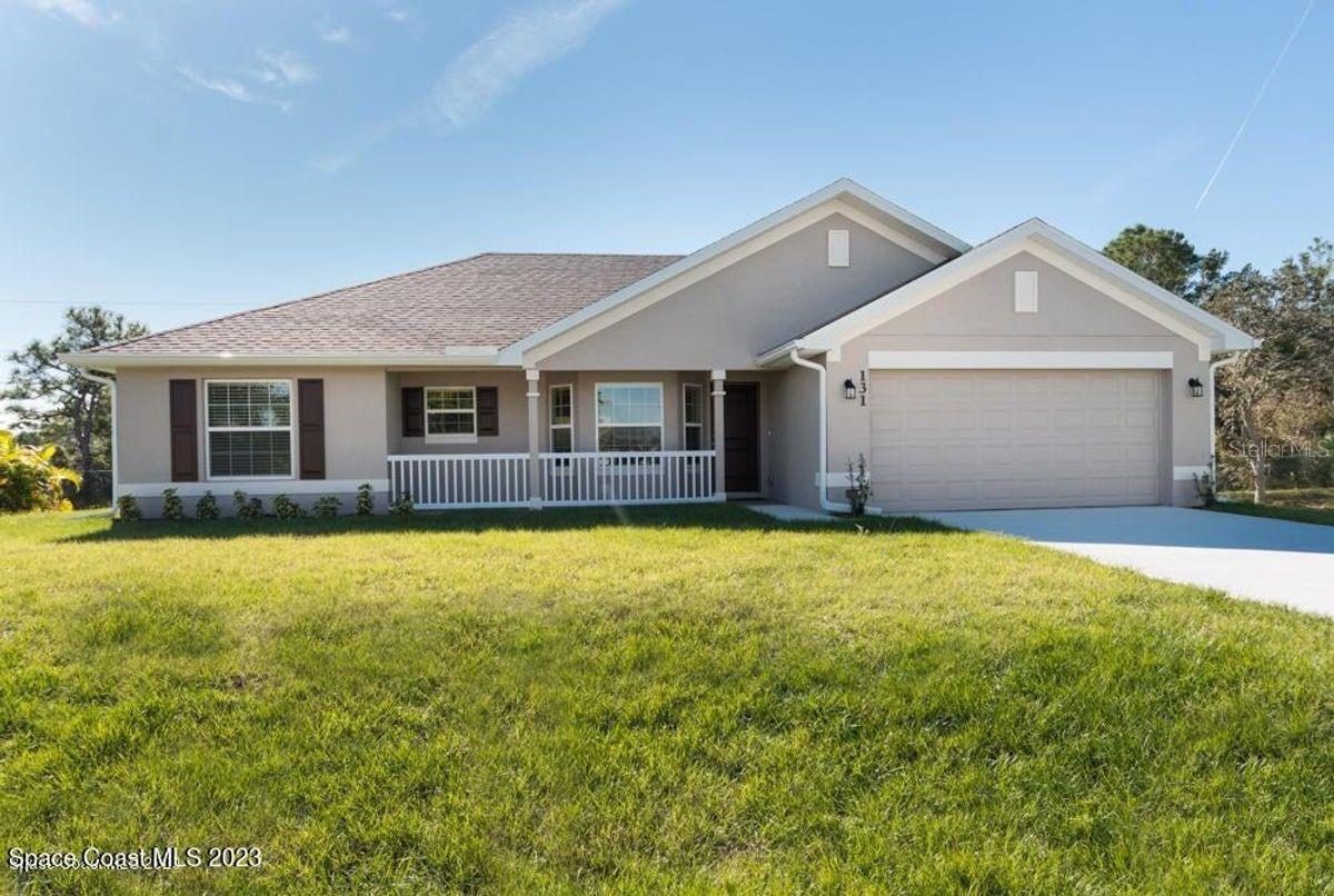 Single Family Residence in PALM COAST, FL - Daniel Dourado