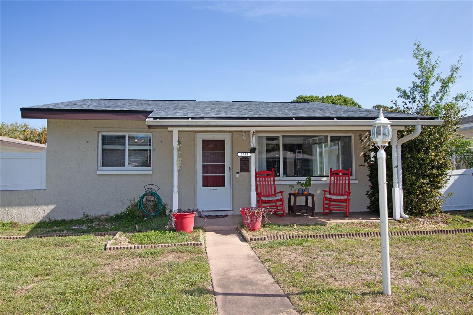 Single Family Residence em ST PETERSBURG, FL - Daniel Dourado