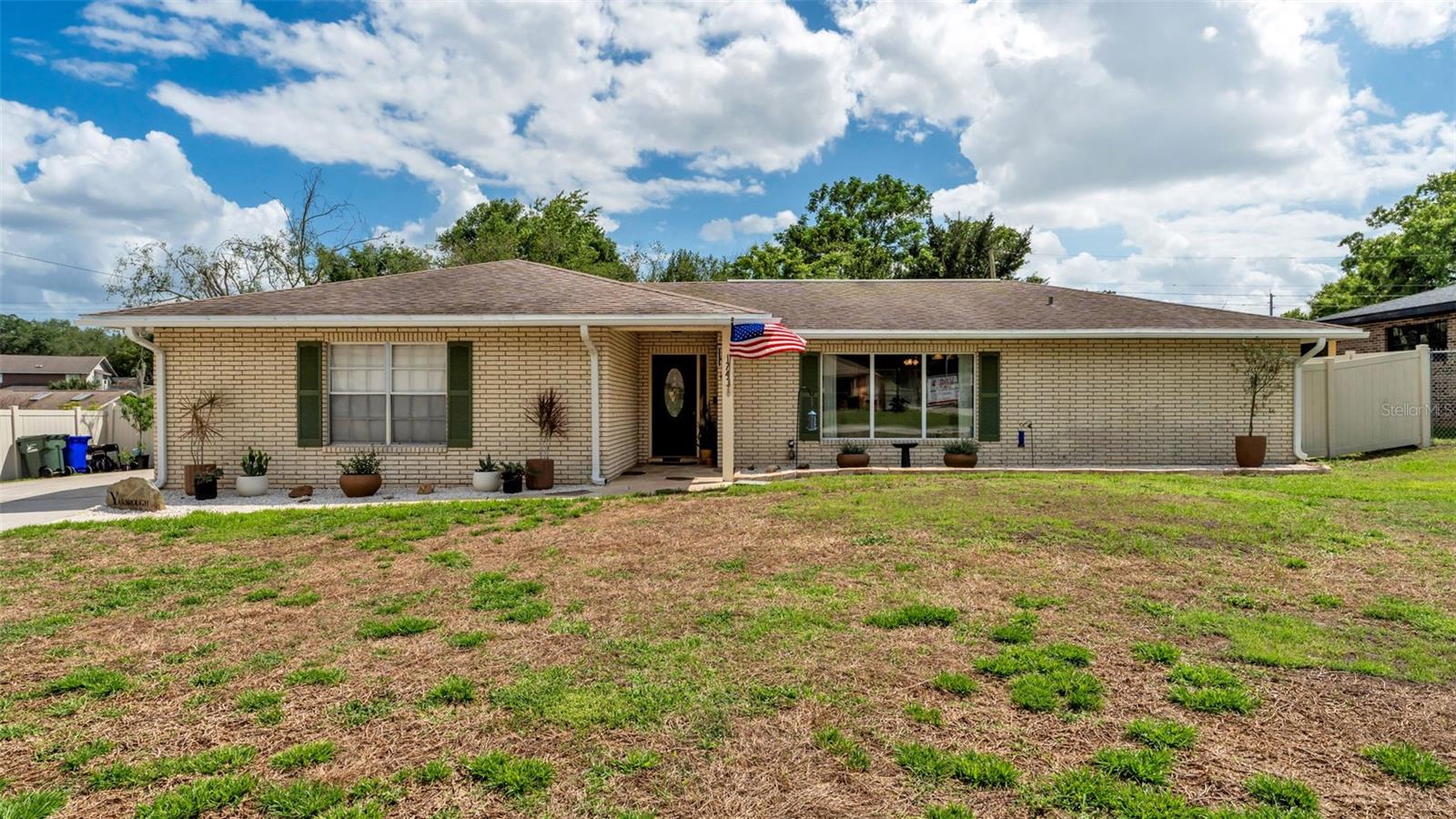 Single Family Residence in LAKELAND, FL - Daniel Dourado